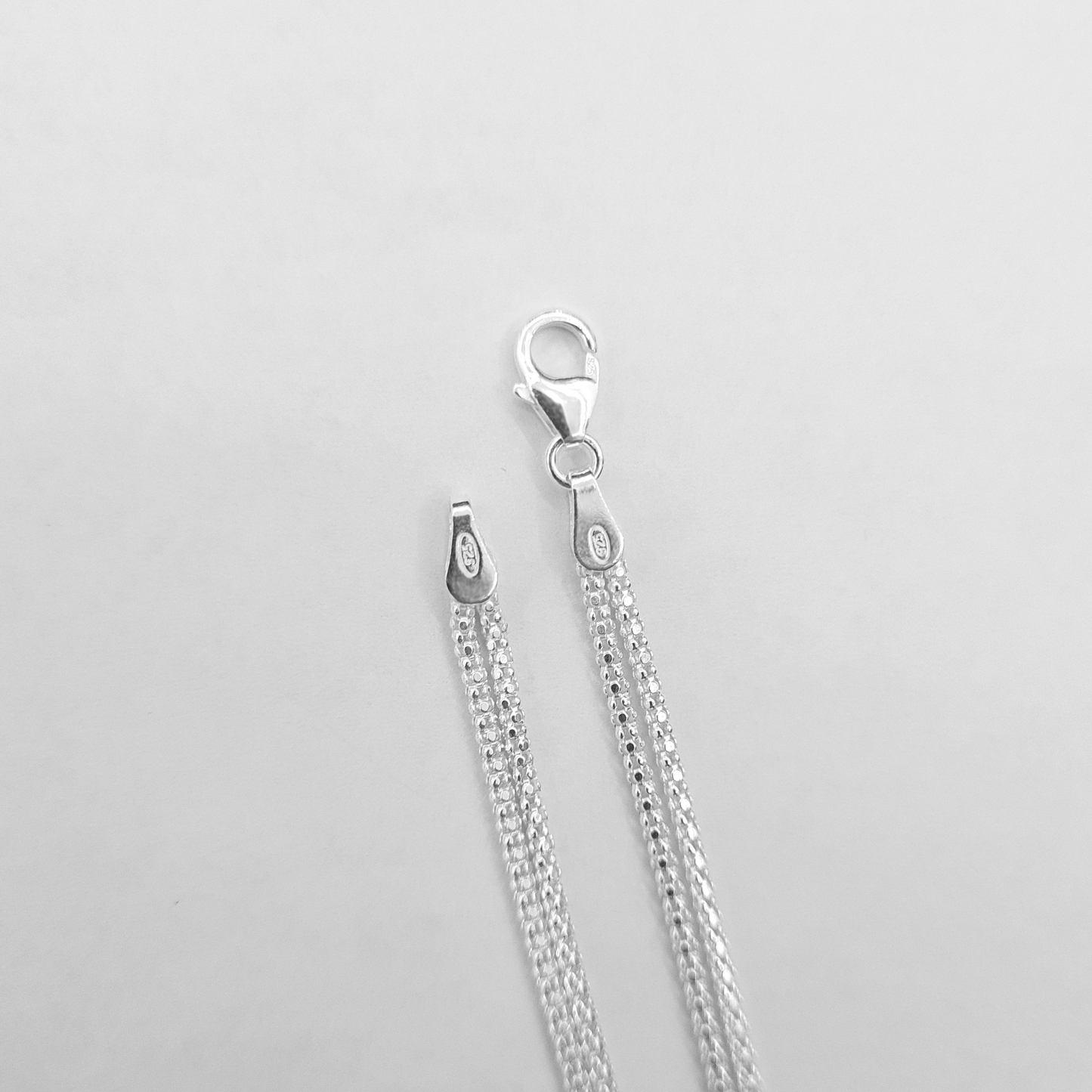 Bracciale con pietre colorate